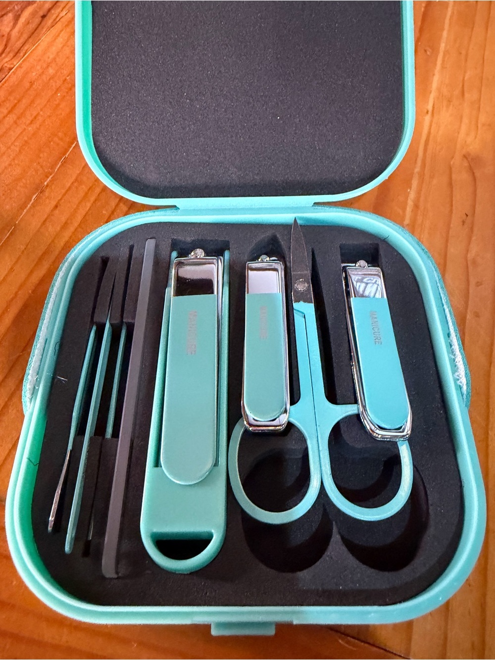 Turquoise Manicure Grooming Kit - 7-Piece Set 💕🌴